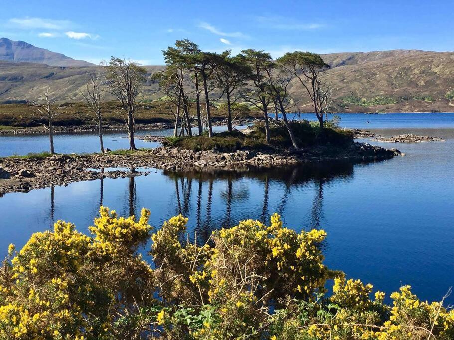 Beautiful Cottage In A Wonderful Highland Setting Drumbeg 外观 照片