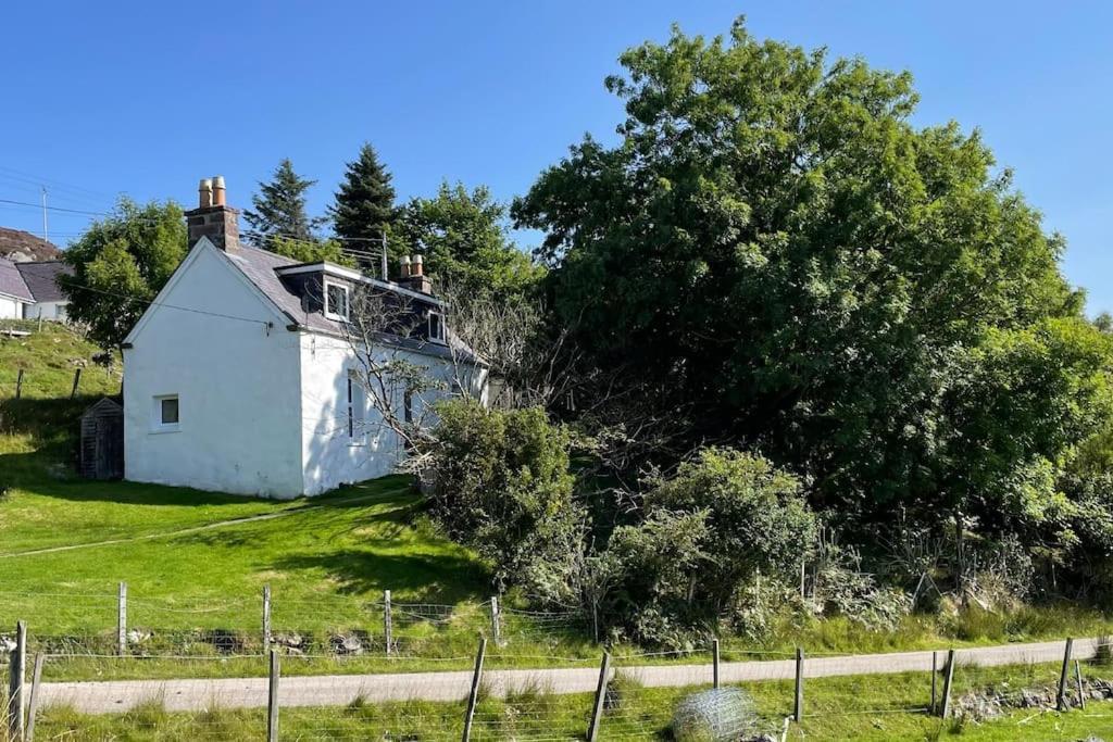 Beautiful Cottage In A Wonderful Highland Setting Drumbeg 外观 照片